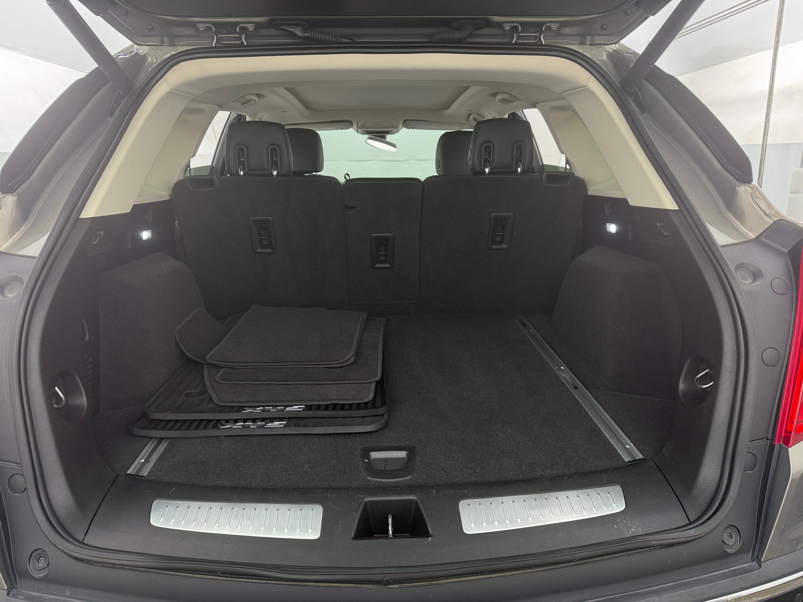 Thumbnail: 2019 Cadillac XT5 - 6