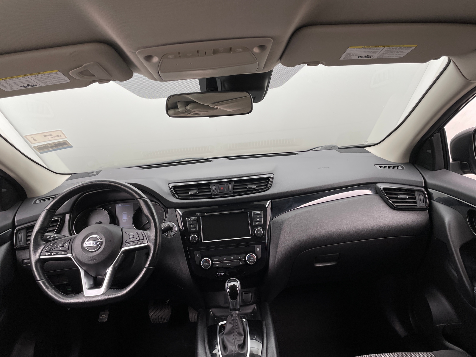 Thumbnail: 2020 Nissan Rogue Sport - 3