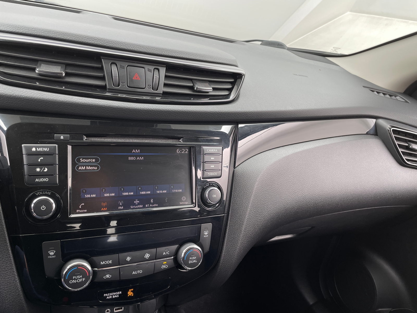 Thumbnail: 2020 Nissan Rogue Sport - 4