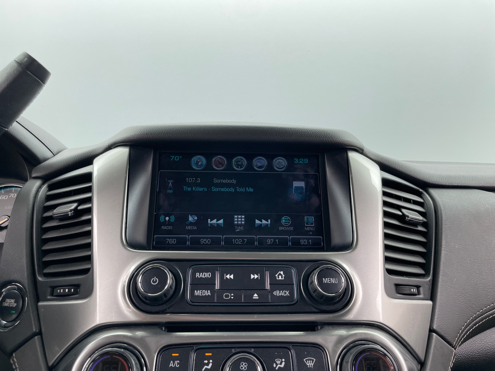 Thumbnail: 2020 Chevrolet Suburban - 3