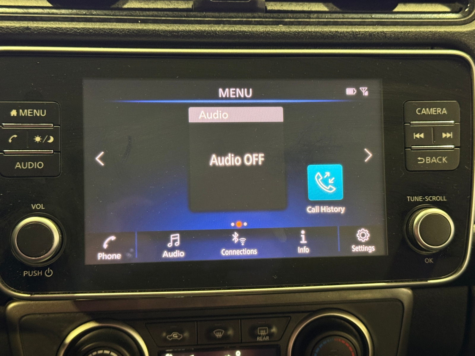 Thumbnail: 2020 Nissan Leaf - 4