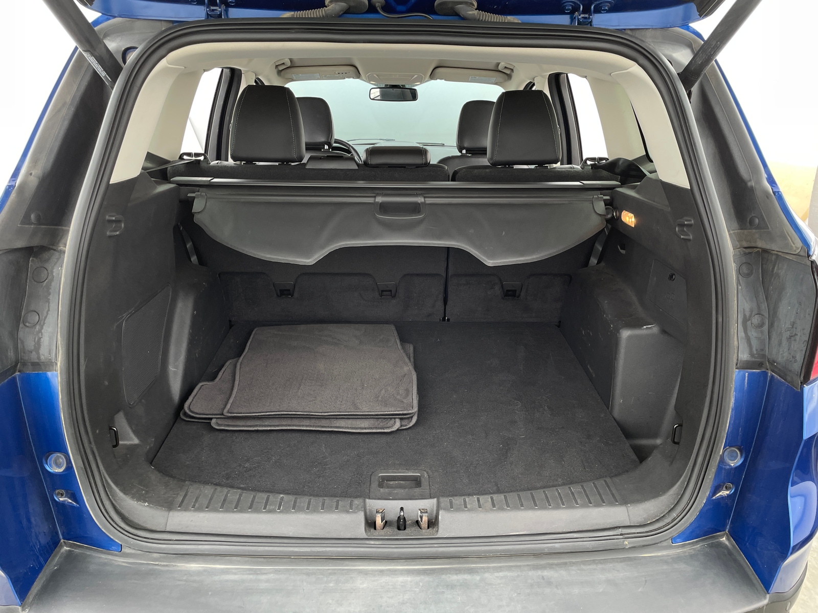 Thumbnail: 2019 Ford Escape - 6