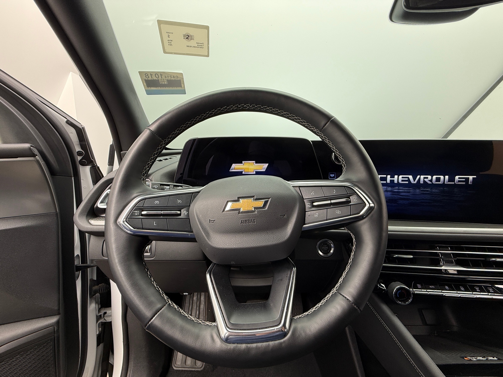 Thumbnail: 2024 Chevrolet Traverse - 5