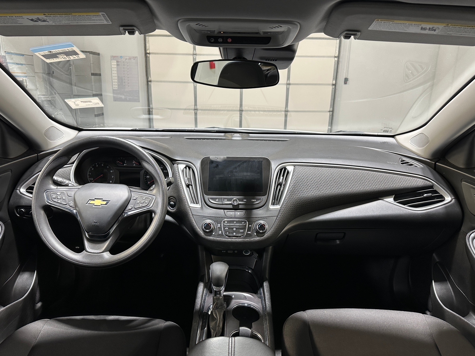 Thumbnail: 2023 Chevrolet Malibu - 3