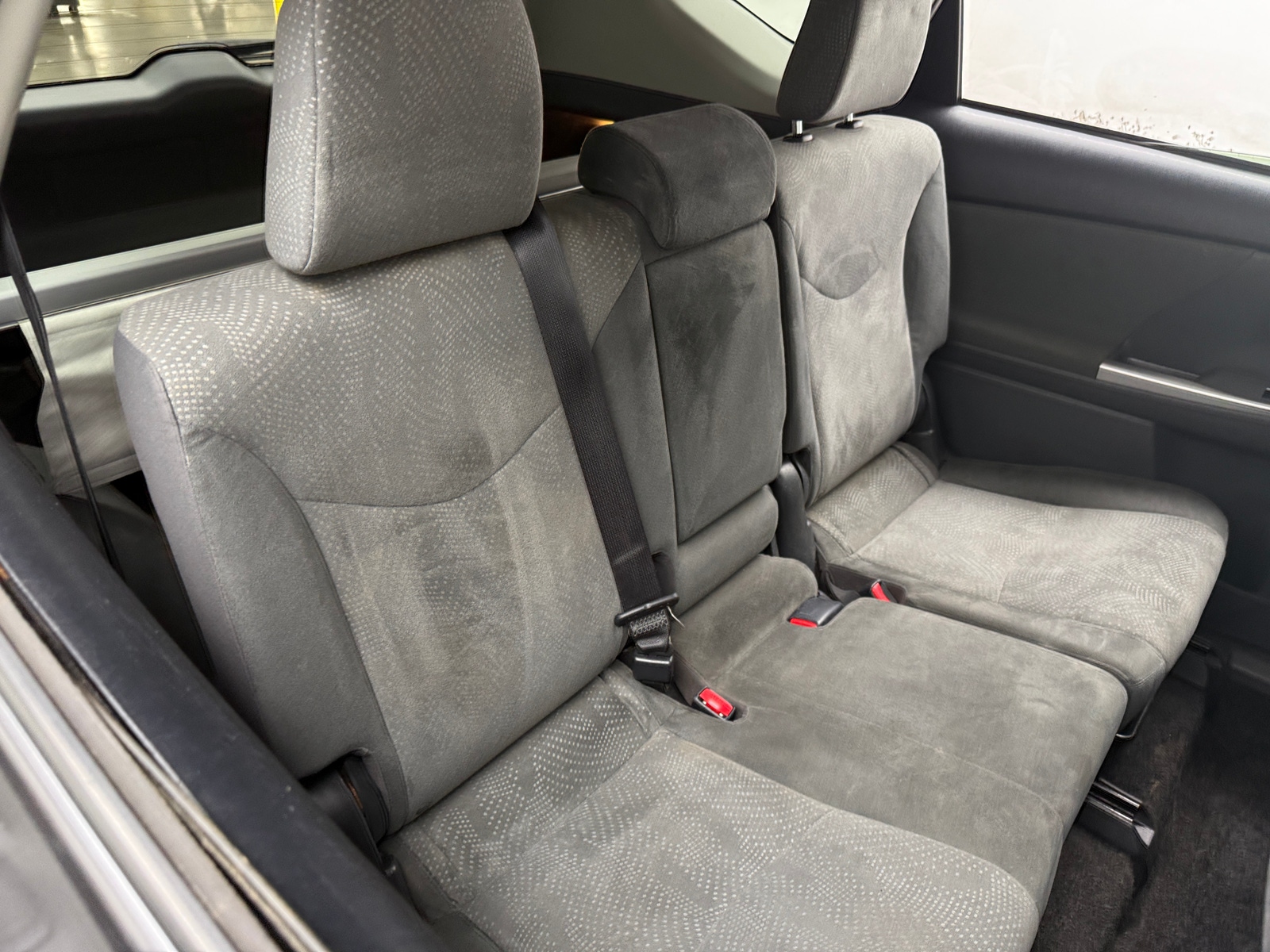 Thumbnail: 2014 Toyota Prius v - 6