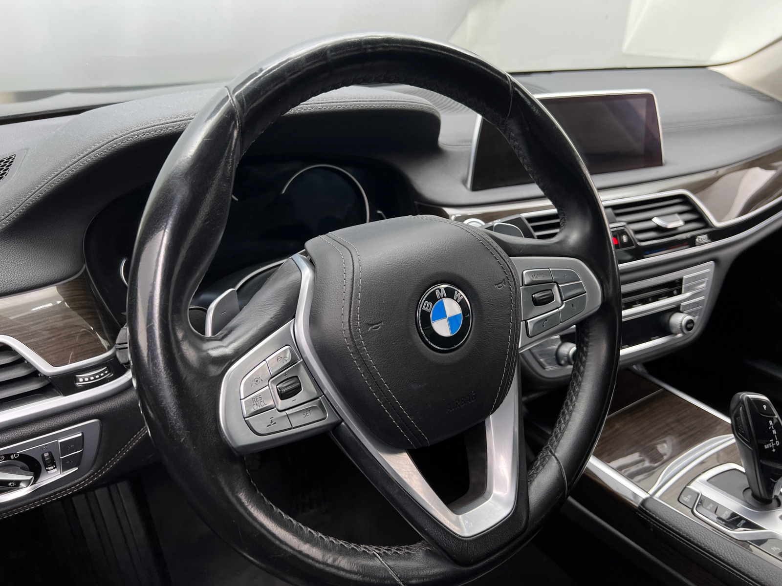 Thumbnail: 2019 BMW 7 Series - 4
