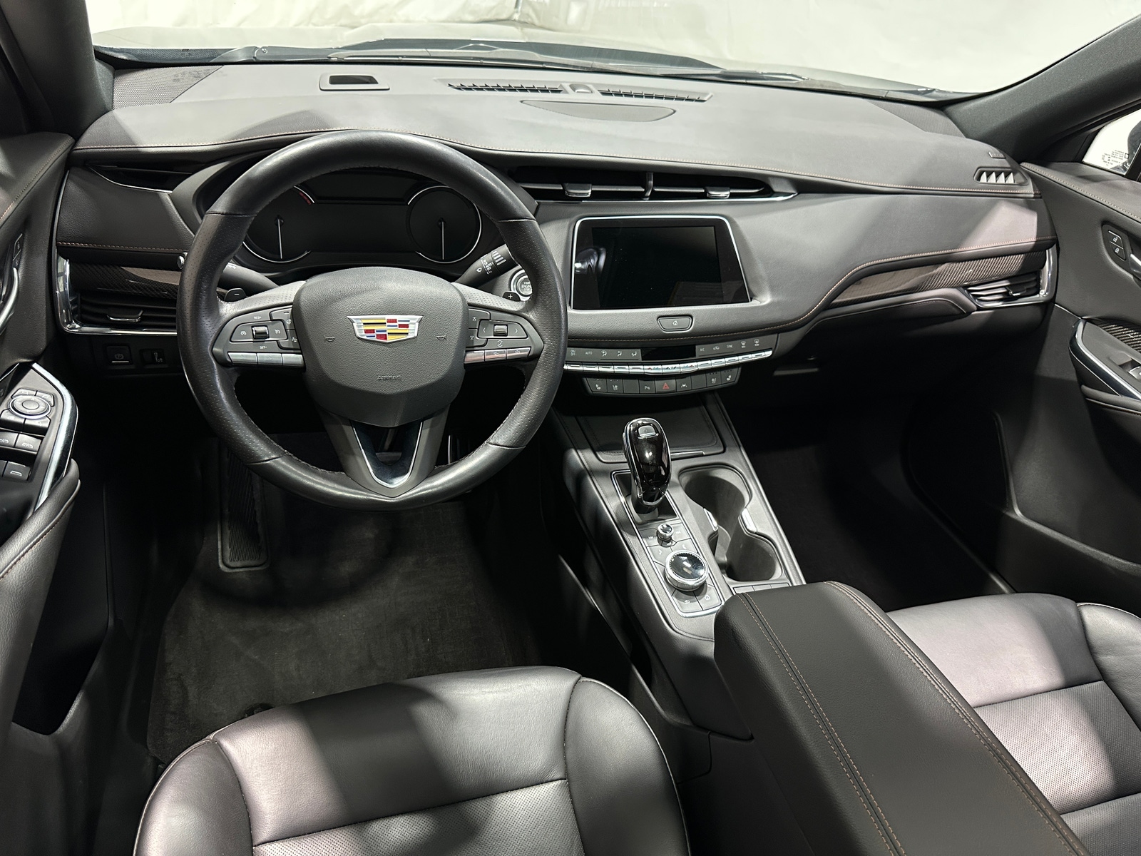 Thumbnail: 2023 Cadillac XT4 - 2