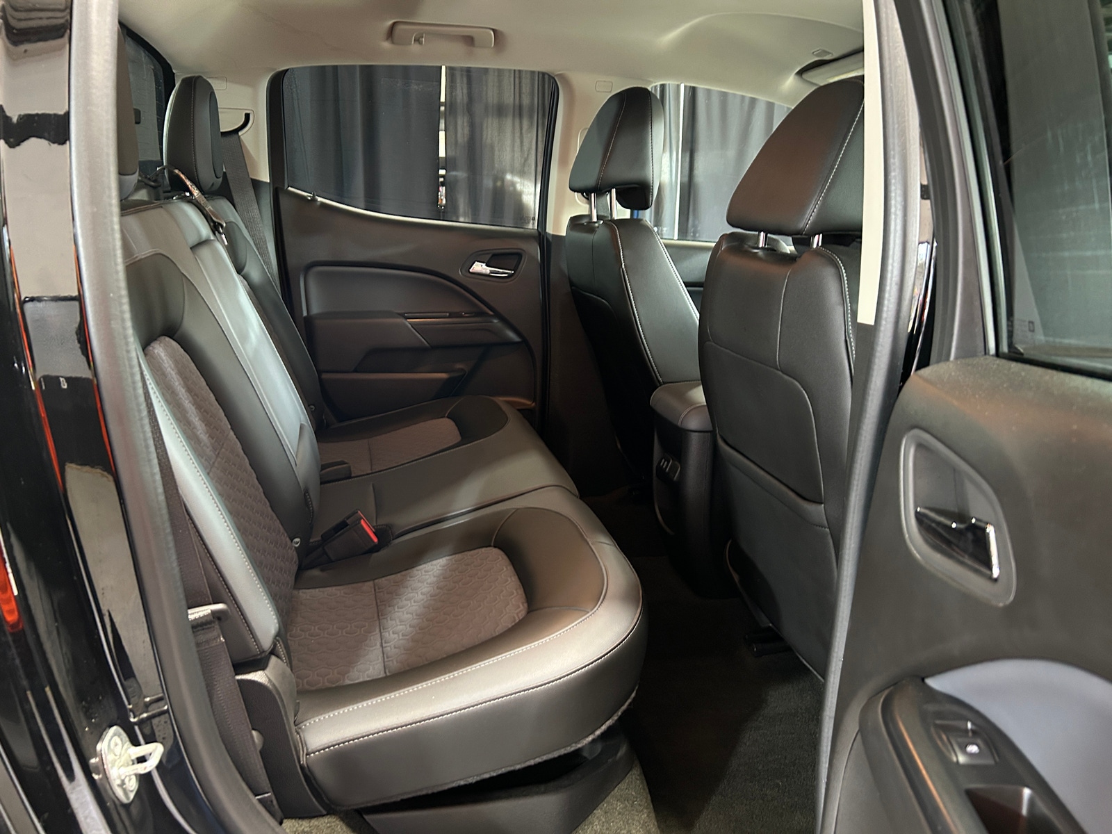 Thumbnail: 2017 Chevrolet Colorado - 5