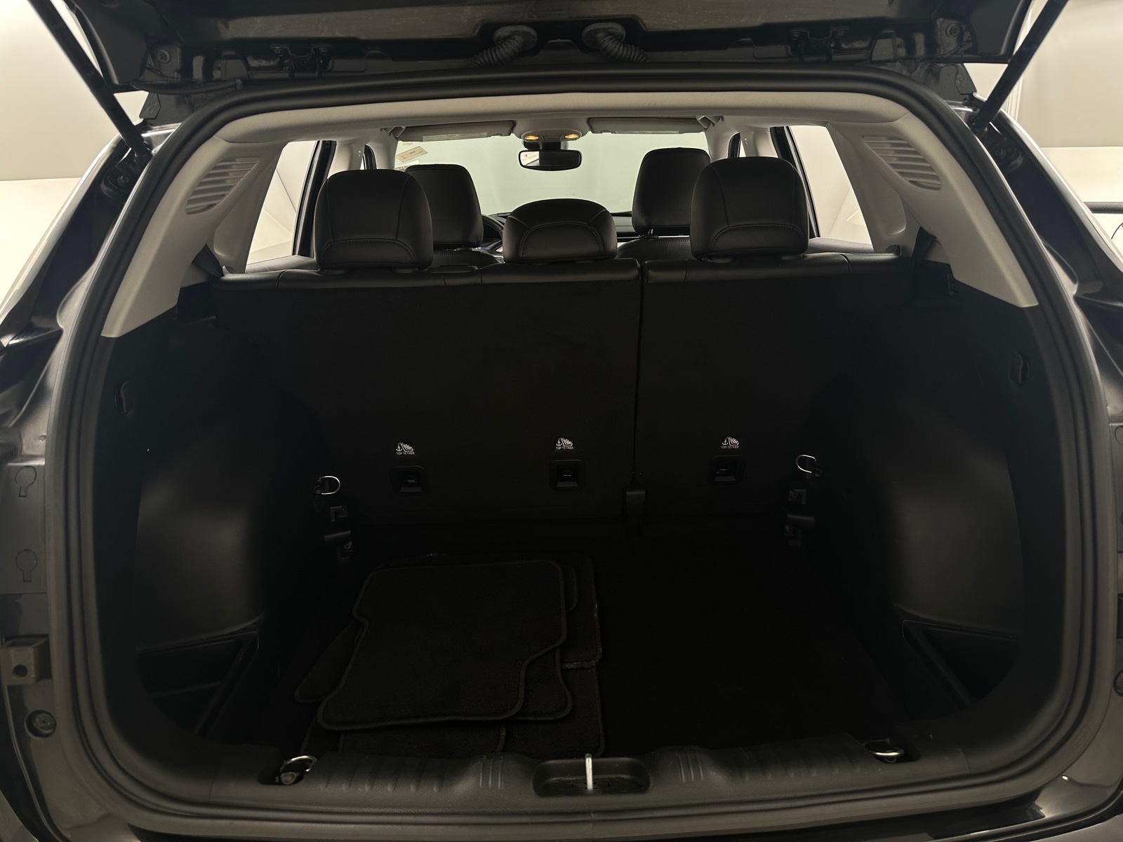 Thumbnail: 2022 Jeep Compass - 6