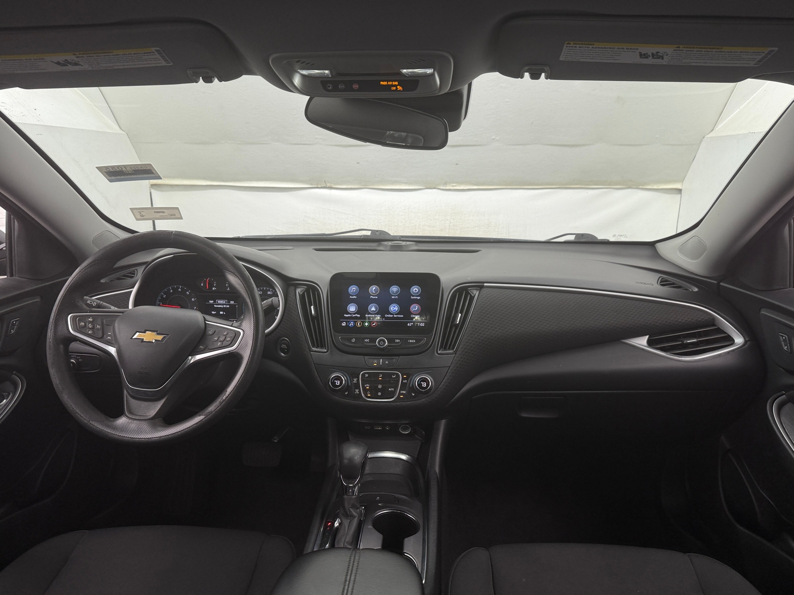 Thumbnail: 2023 Chevrolet Malibu - 3