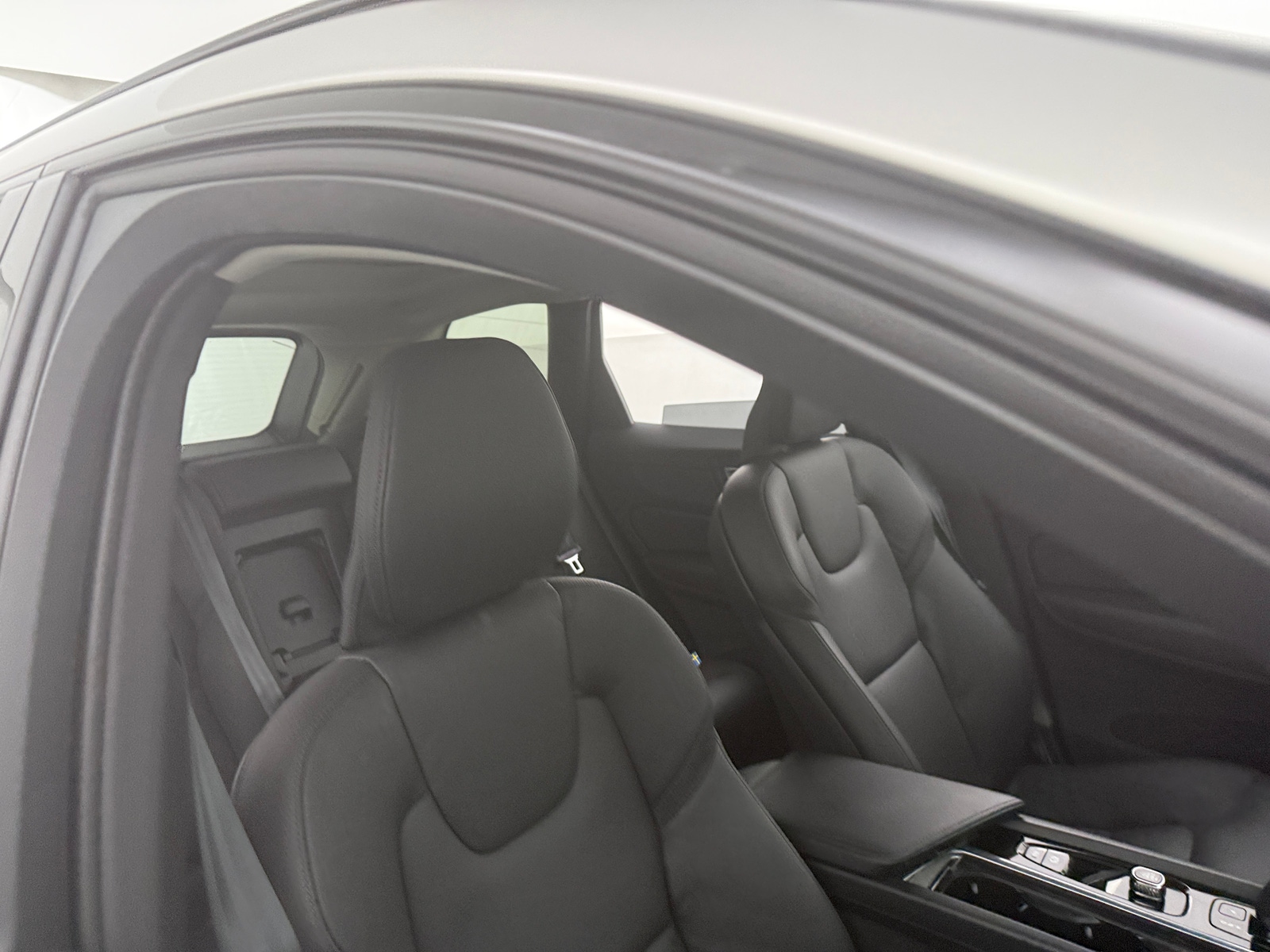 Thumbnail: 2025 Volvo XC60 - 2