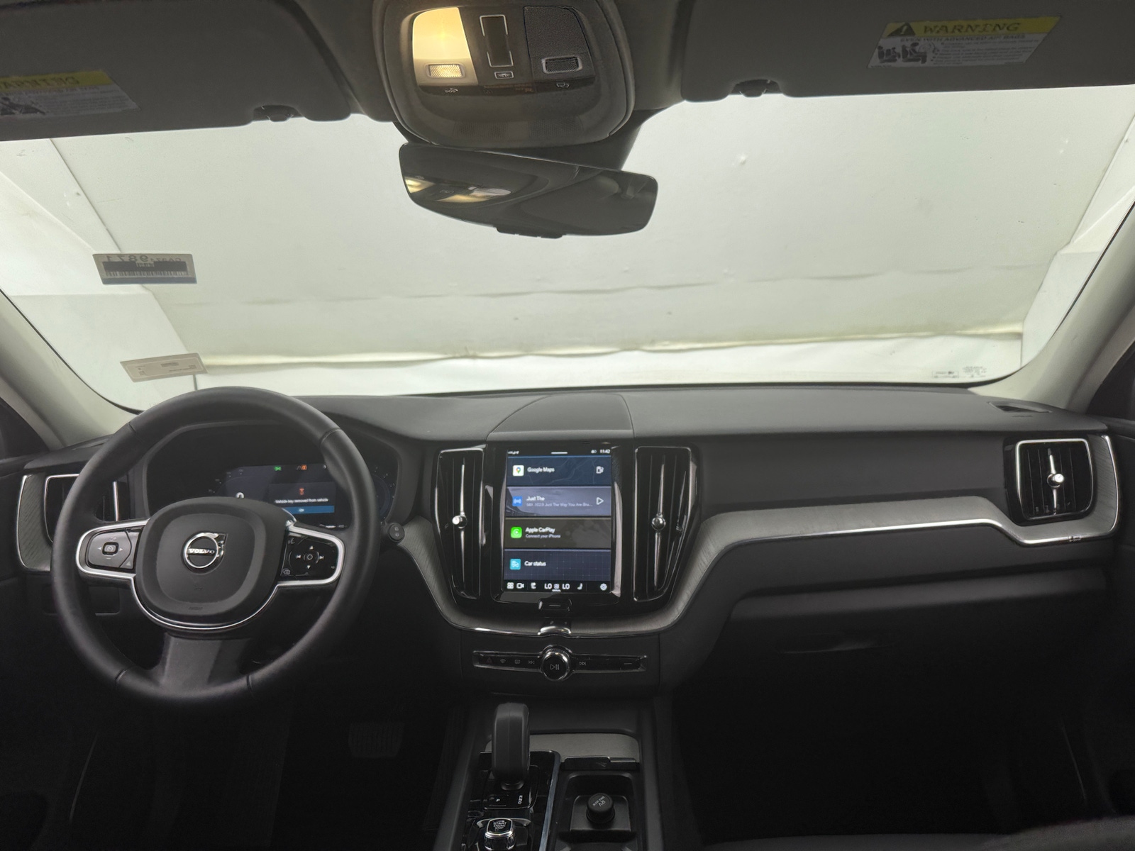 Thumbnail: 2025 Volvo XC60 - 3