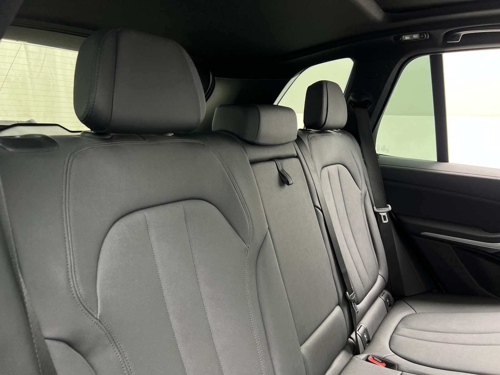 Thumbnail: 2020 BMW X5 - 5