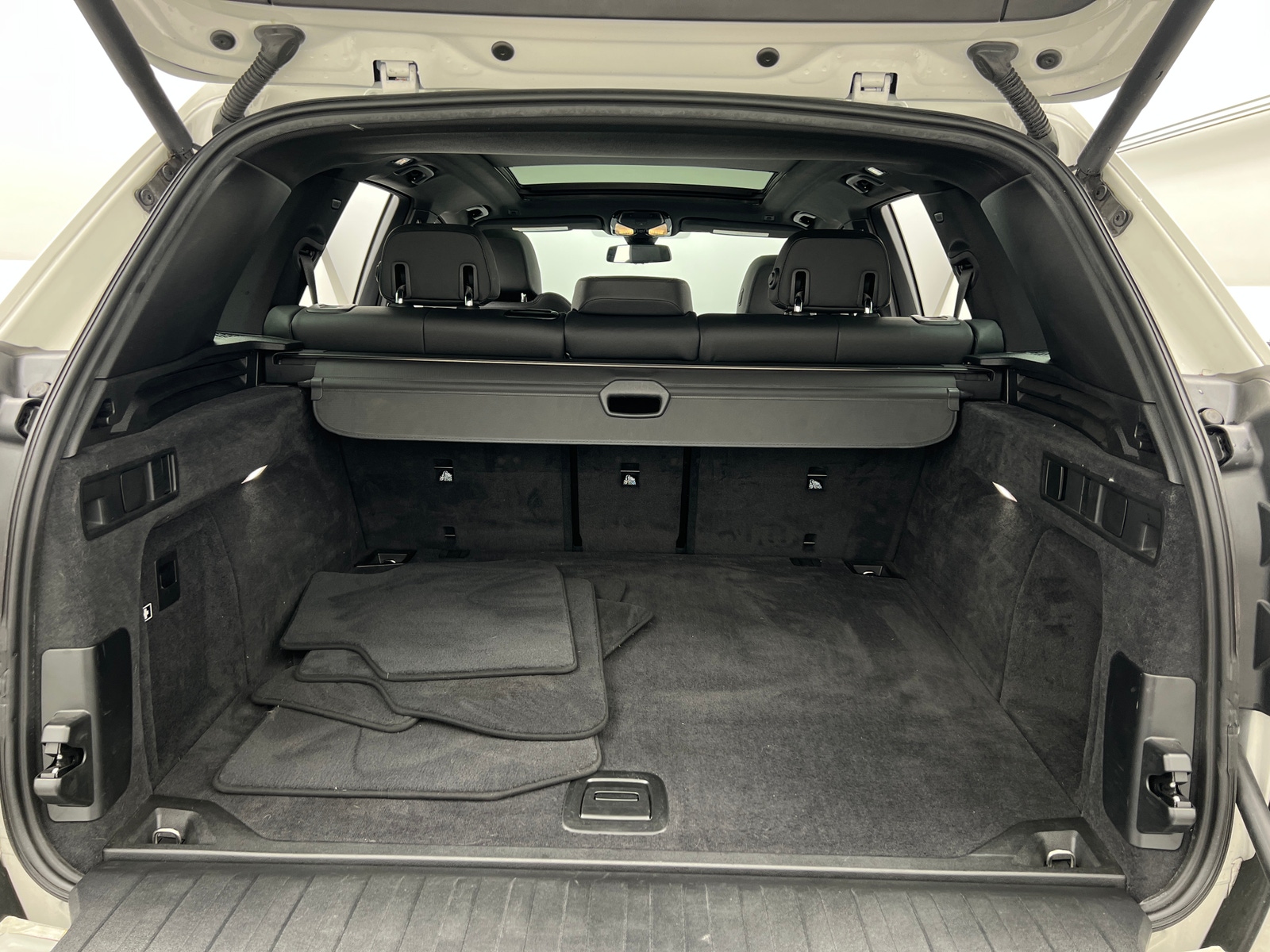 Thumbnail: 2020 BMW X5 - 6