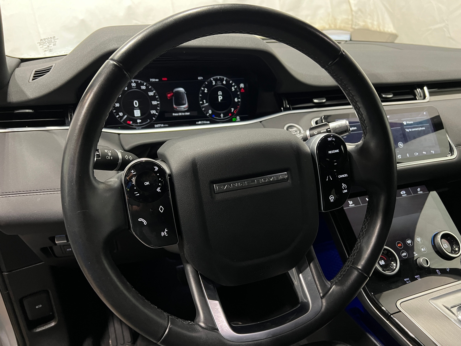 Thumbnail: 2020 Land Rover Range Rover Evoque - 4