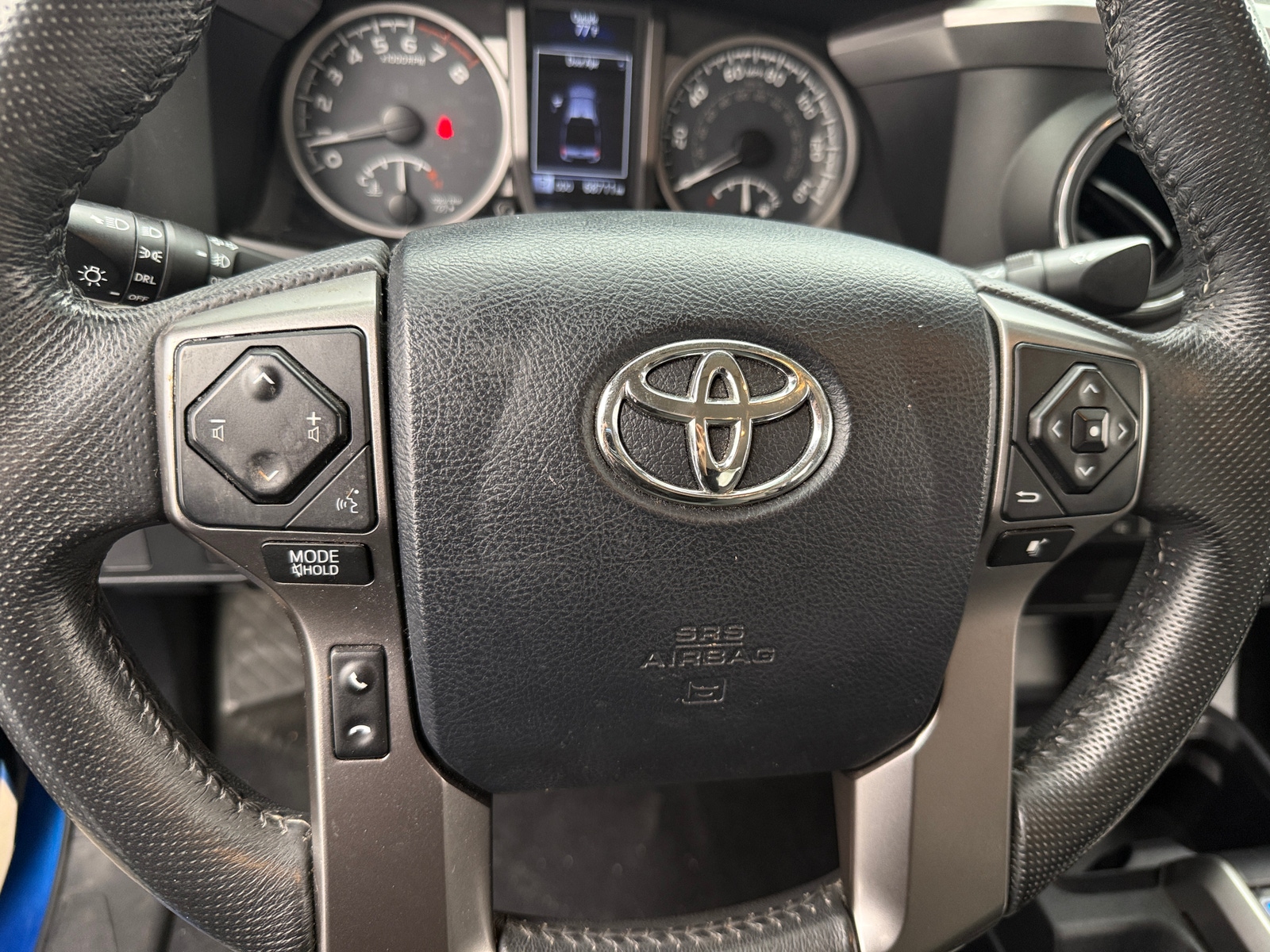 Thumbnail: 2017 Toyota Tacoma - 5