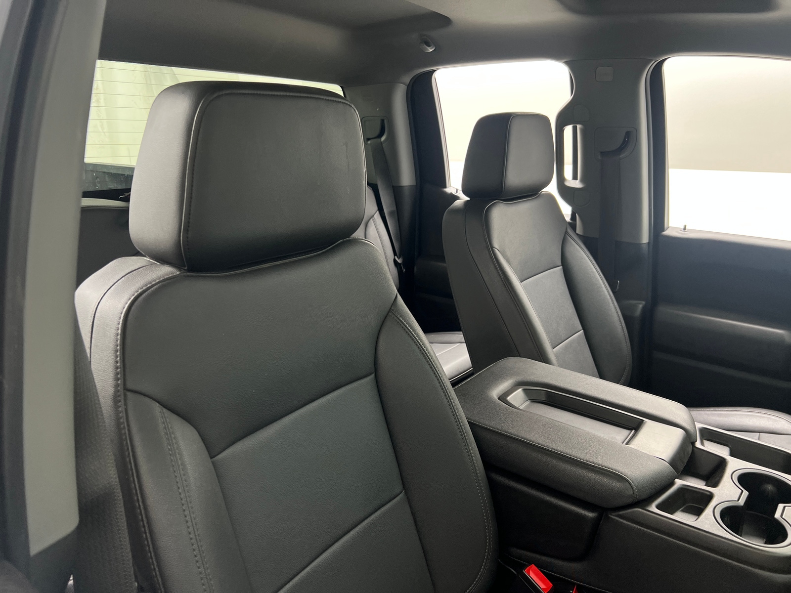 Thumbnail: 2021 Chevrolet Silverado 1500 - 2