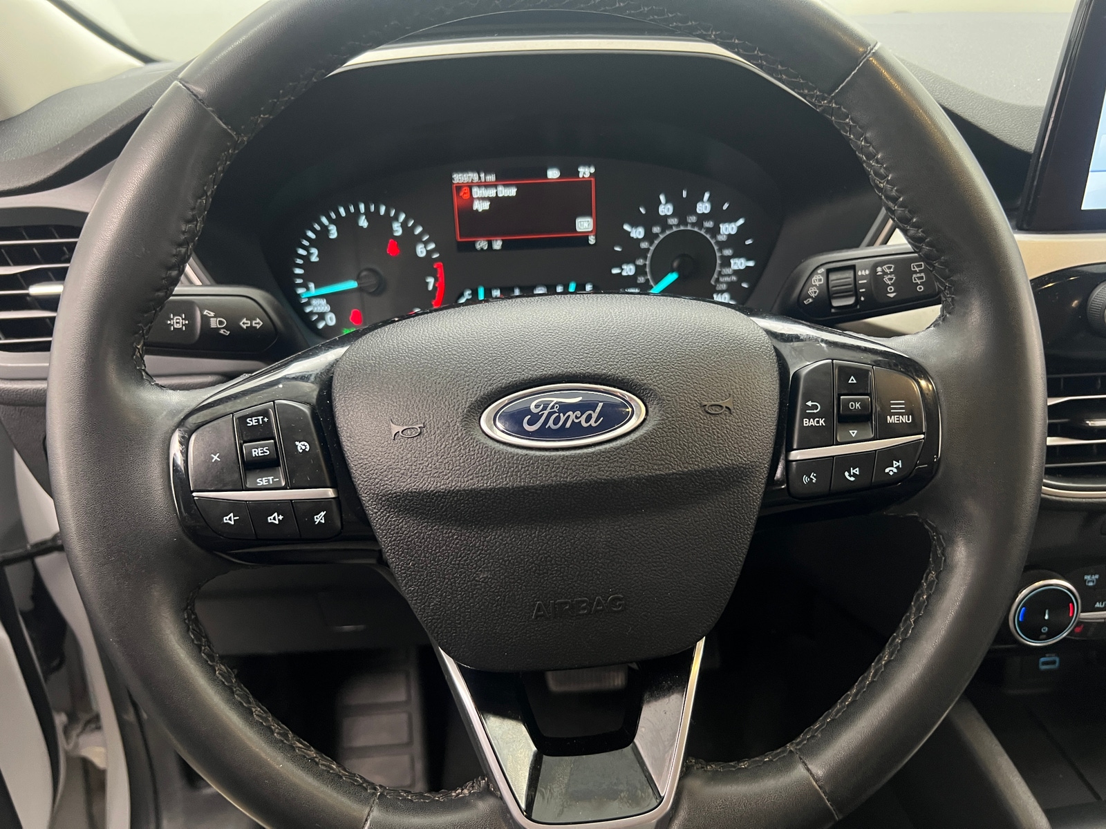 Thumbnail: 2022 Ford Escape - 5