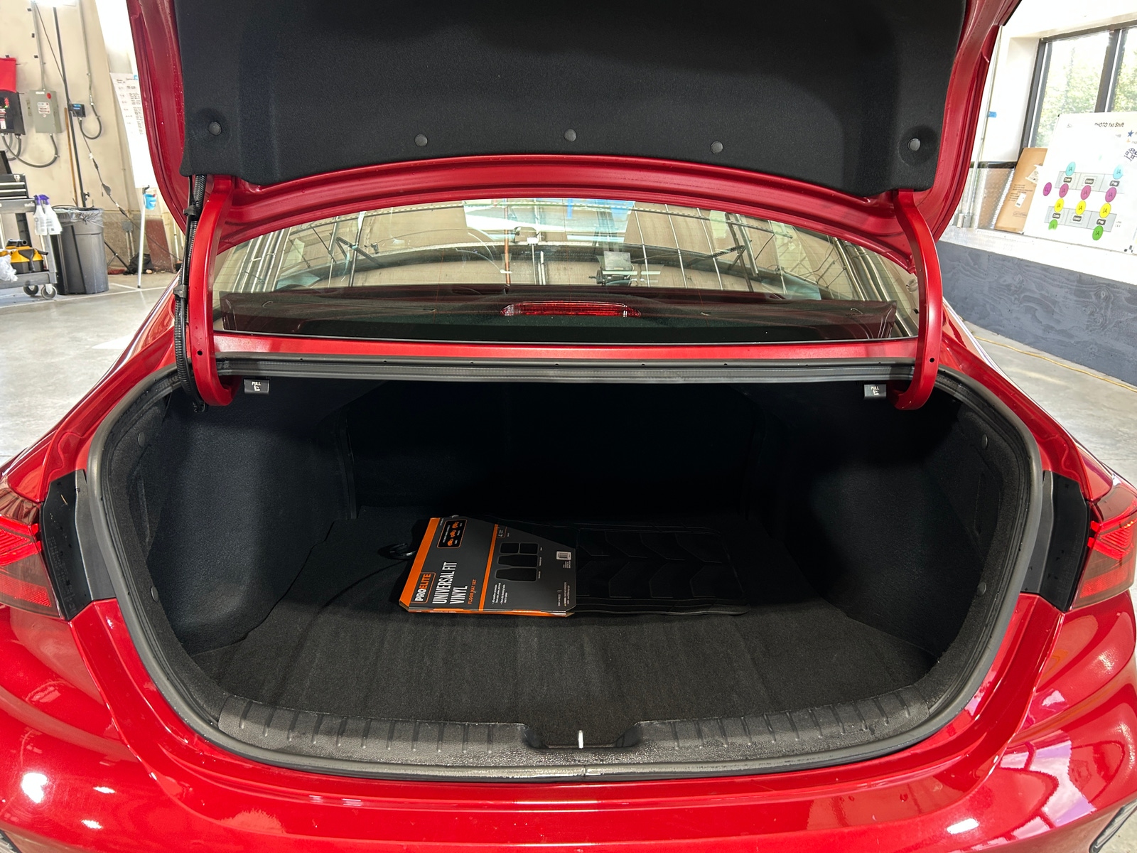 Thumbnail: 2024 Kia Forte - 7