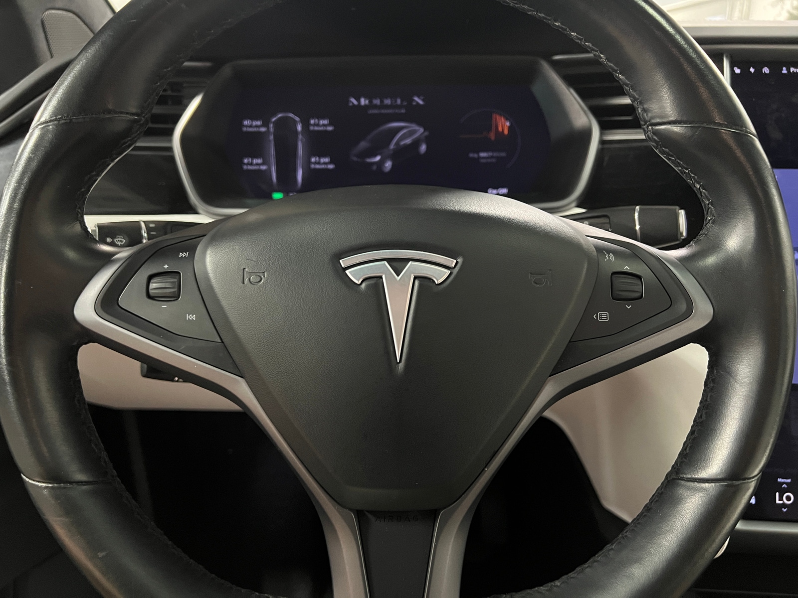 Thumbnail: 2020 Tesla Model X - 4