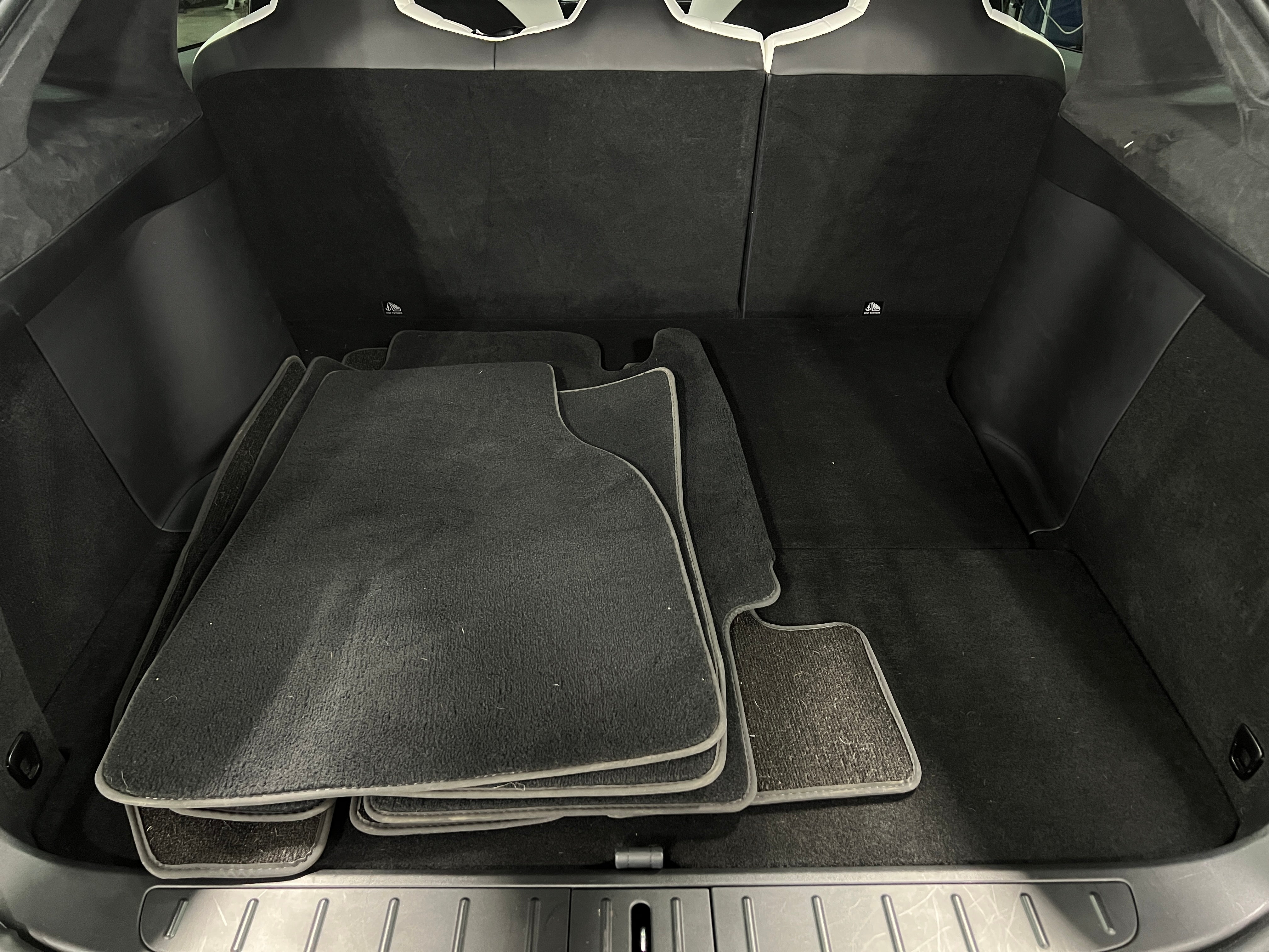 Used 2020 Tesla Model X Long Range Plus with VIN 5YJXCDE21LF261523 for sale in Oak Creek, WI