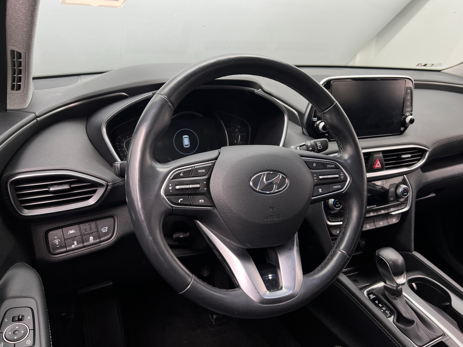 Thumbnail: 2019 Hyundai Santa Fe - 4