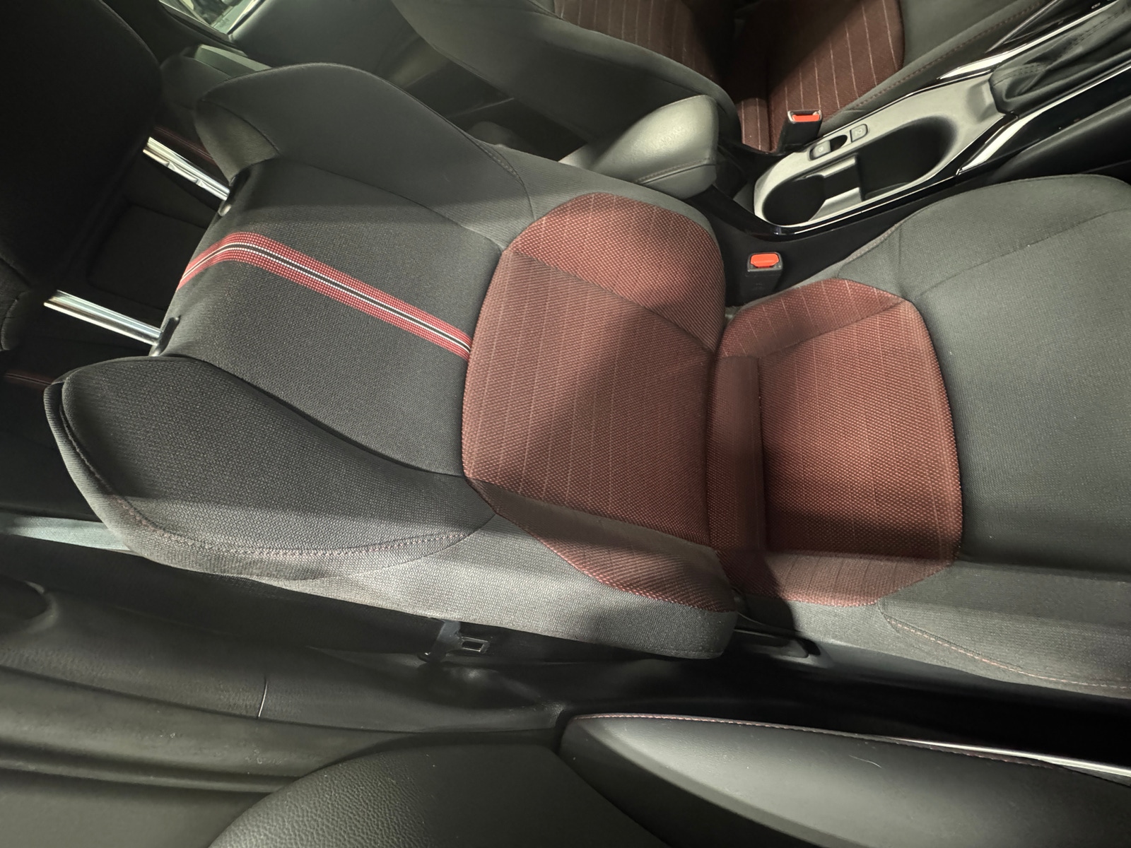 Thumbnail: 2024 Toyota Corolla - 2