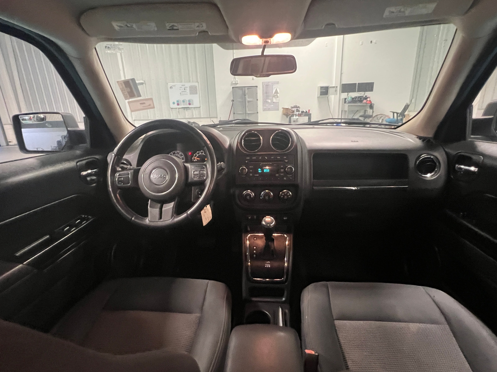 Thumbnail: 2015 Jeep Patriot - 3