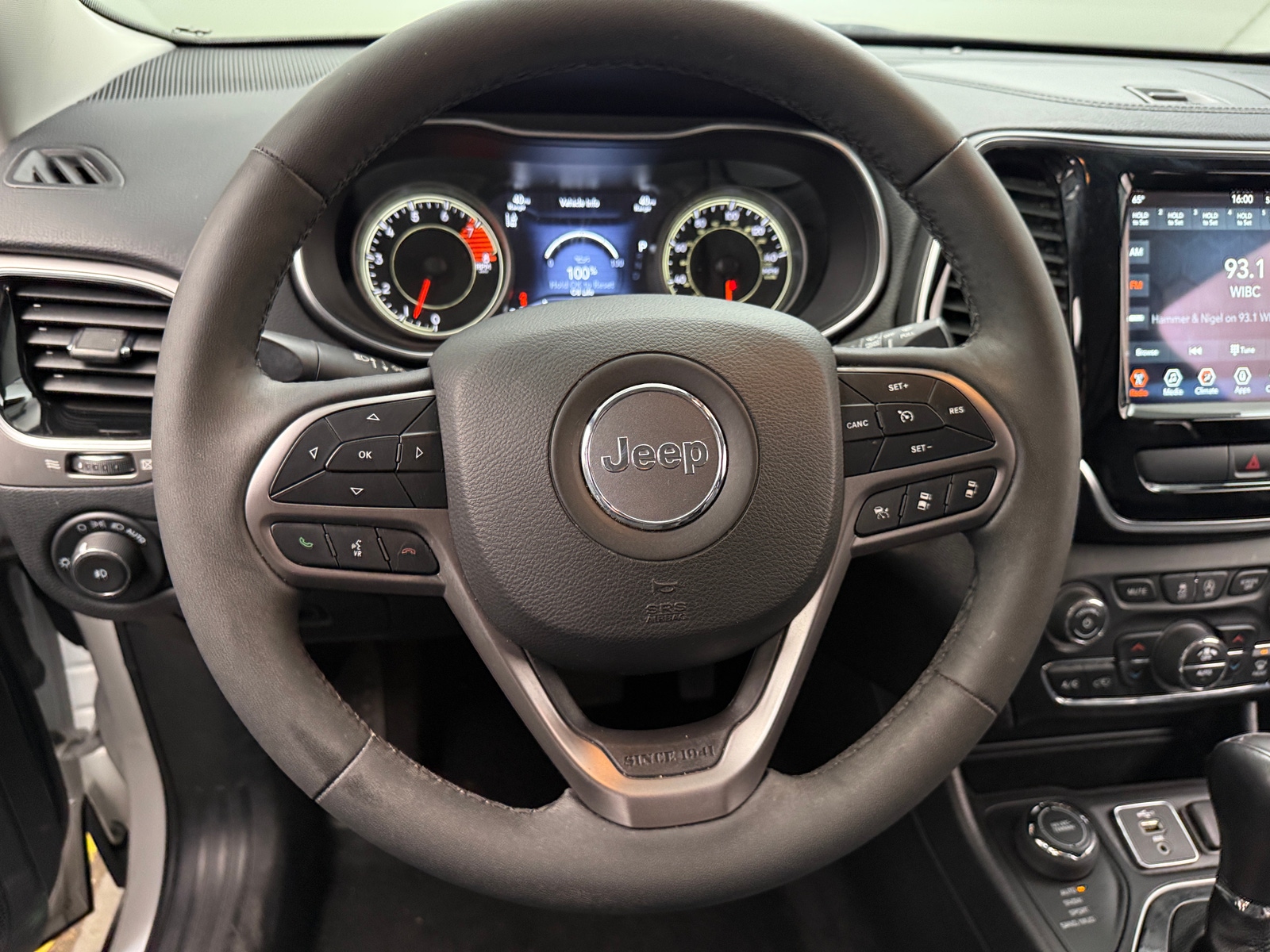 Thumbnail: 2022 Jeep Cherokee - 4