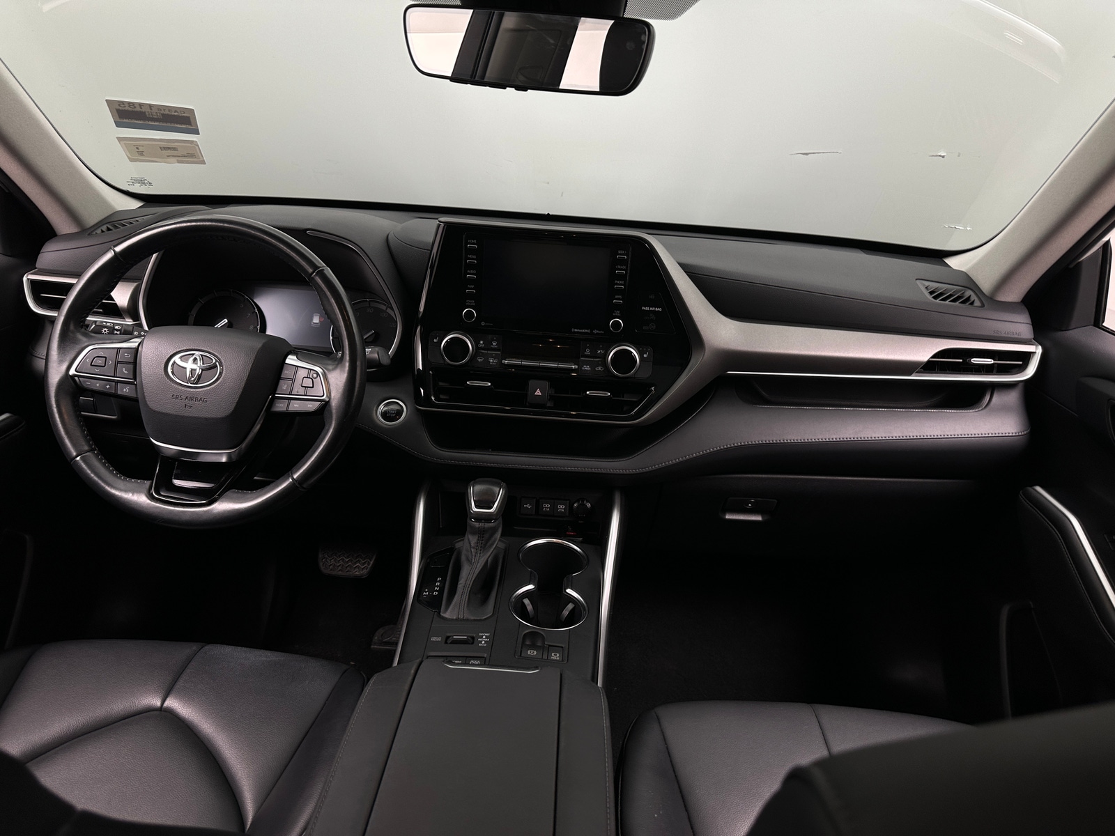 Thumbnail: 2021 Toyota Highlander - 2