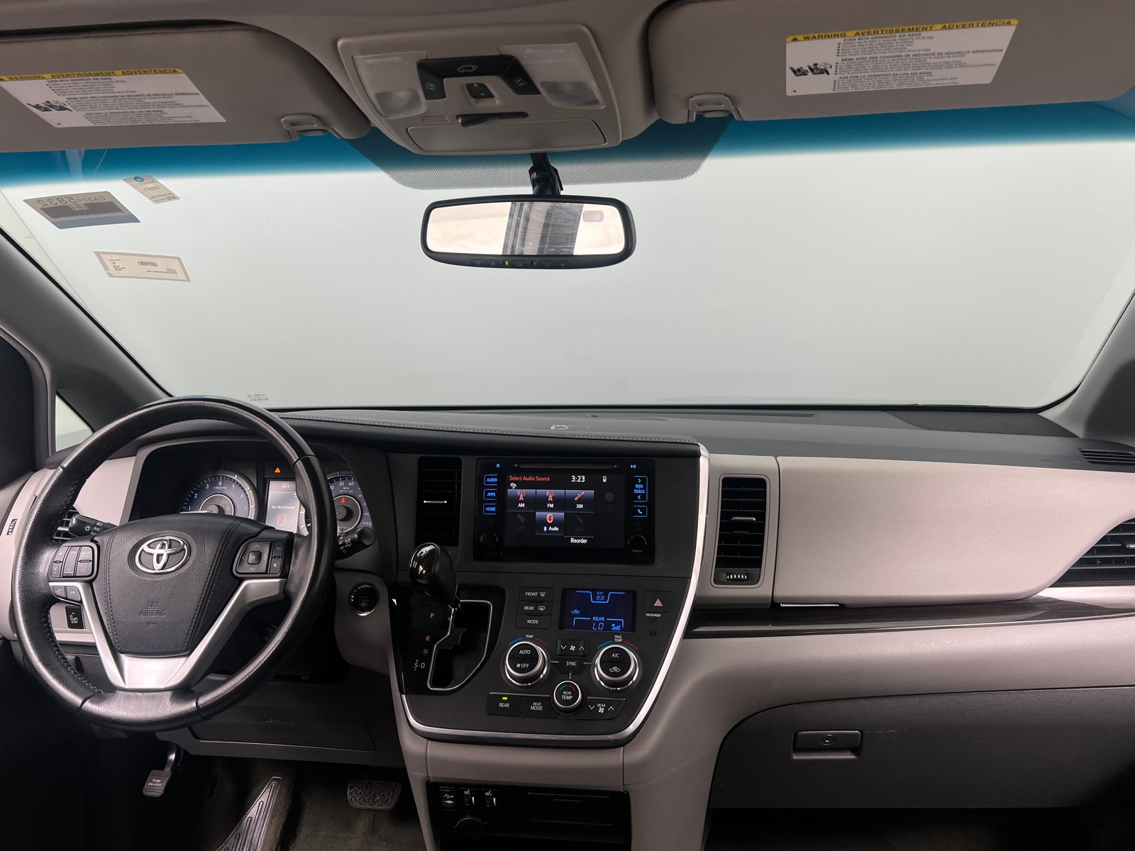 Thumbnail: 2015 Toyota Sienna - 2