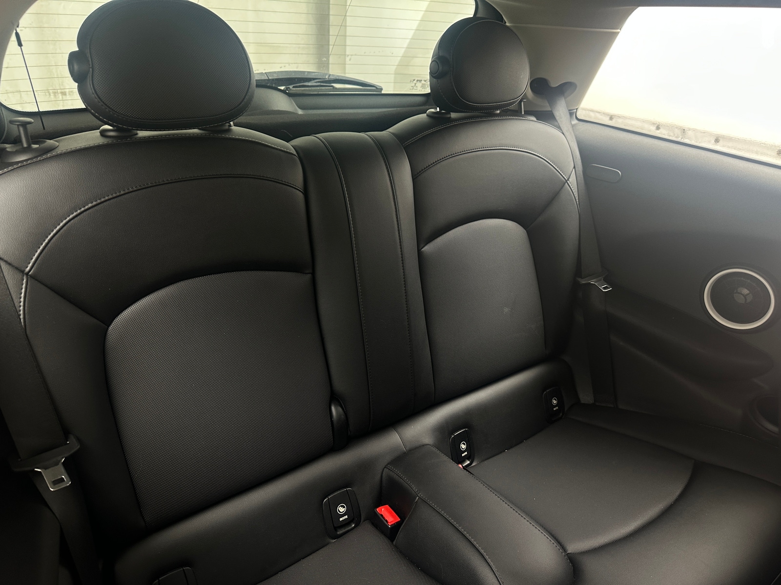 Thumbnail: 2015 MINI Cooper Hardtop - 5