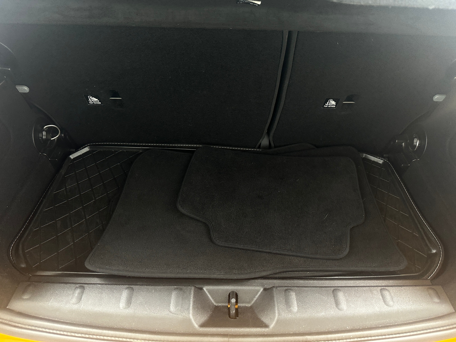 Thumbnail: 2015 MINI Cooper Hardtop - 6