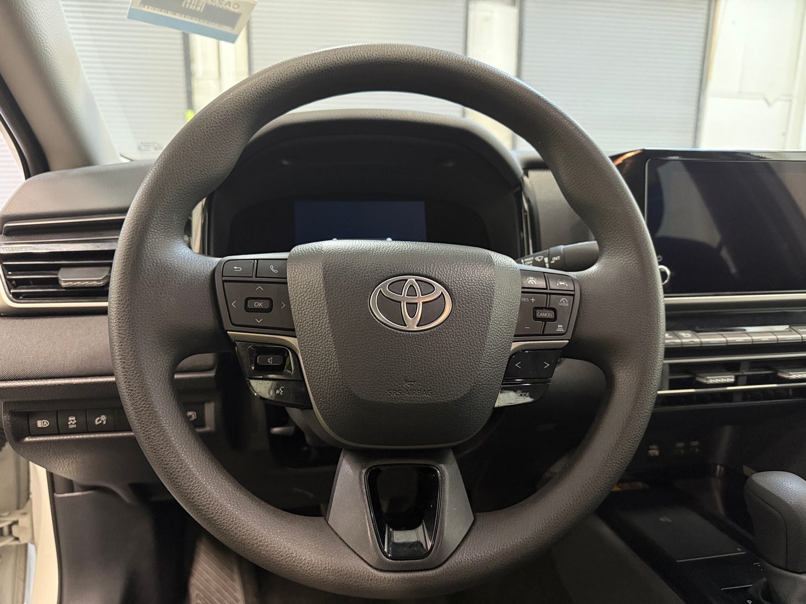 Thumbnail: 2025 Toyota Camry - 5