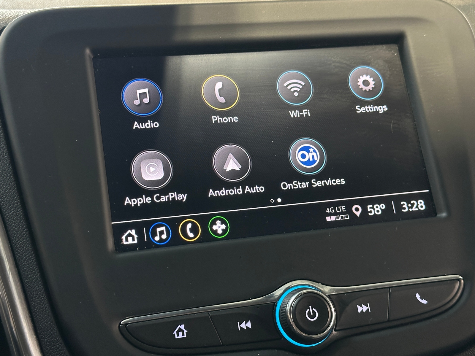 Thumbnail: 2022 Chevrolet Equinox - 4