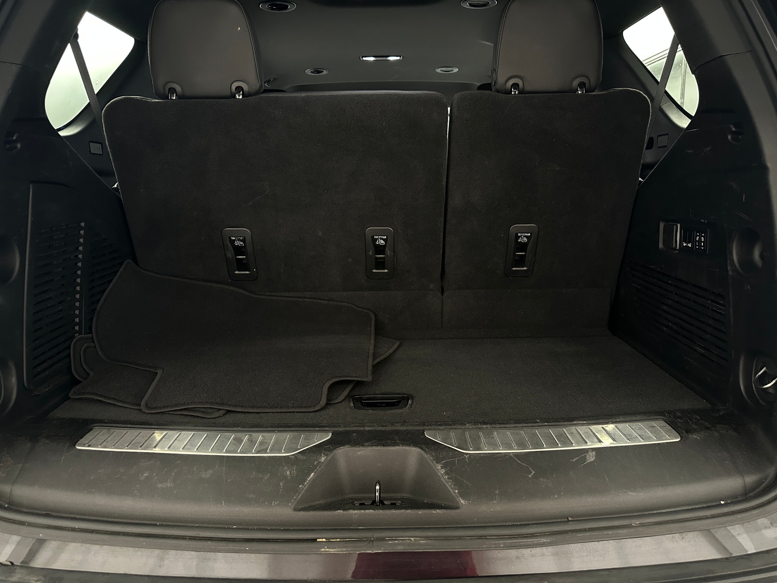 Thumbnail: 2022 Chevrolet Tahoe - 6