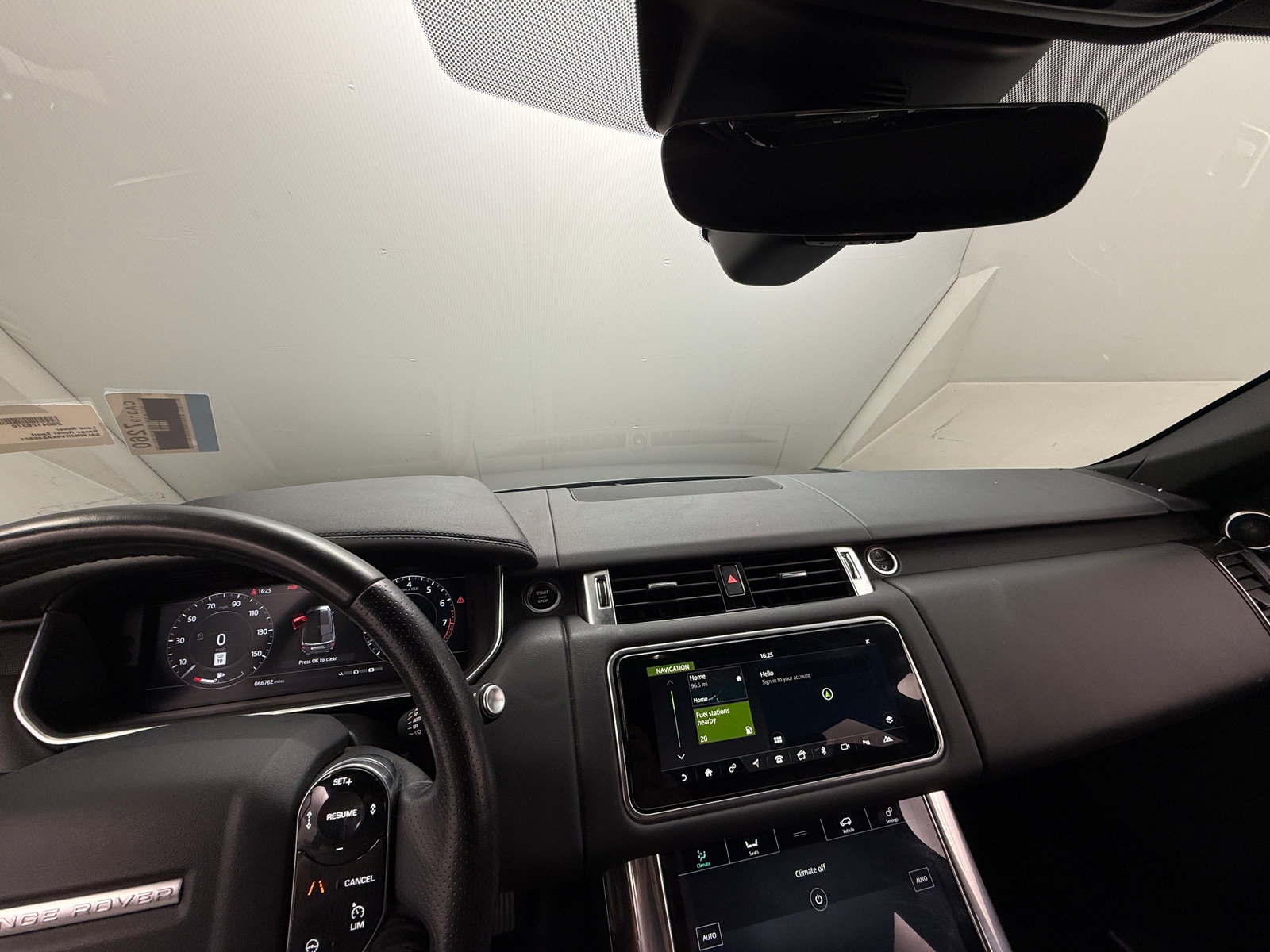 Thumbnail: 2019 Land Rover Range Rover Sport - 2