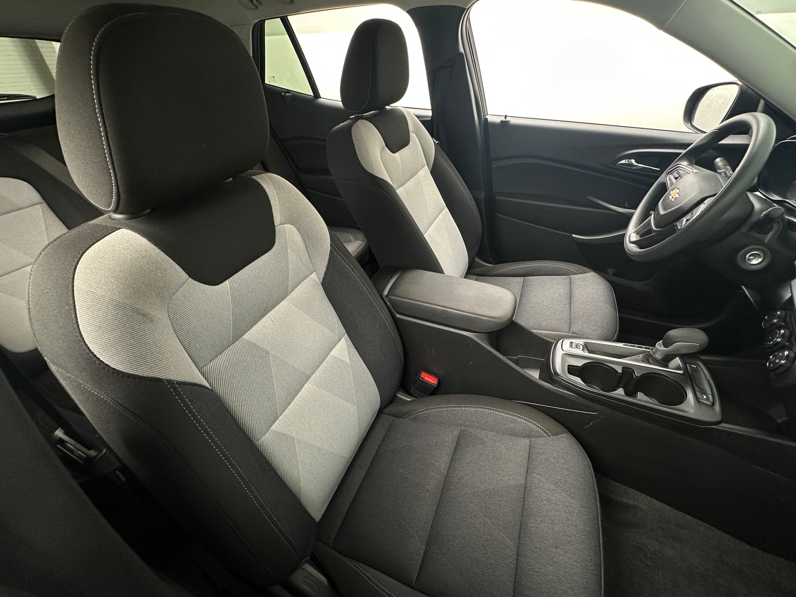 Thumbnail: 2025 Chevrolet Trax - 2