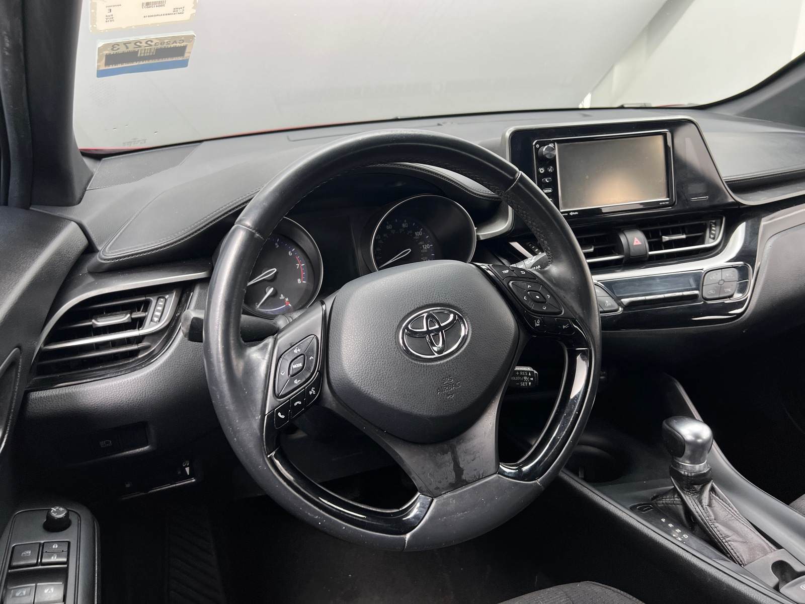 Thumbnail: 2018 Toyota C-HR - 5