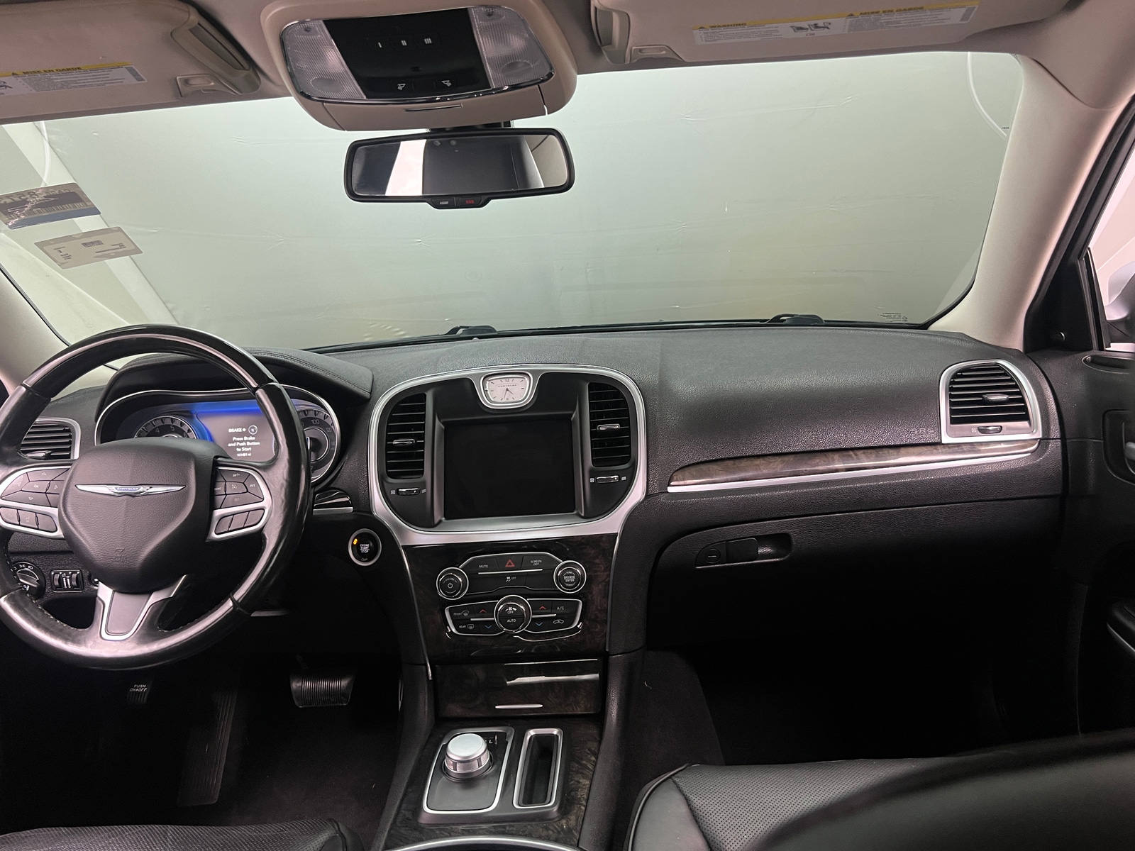 Thumbnail: 2019 Chrysler 300 - 2