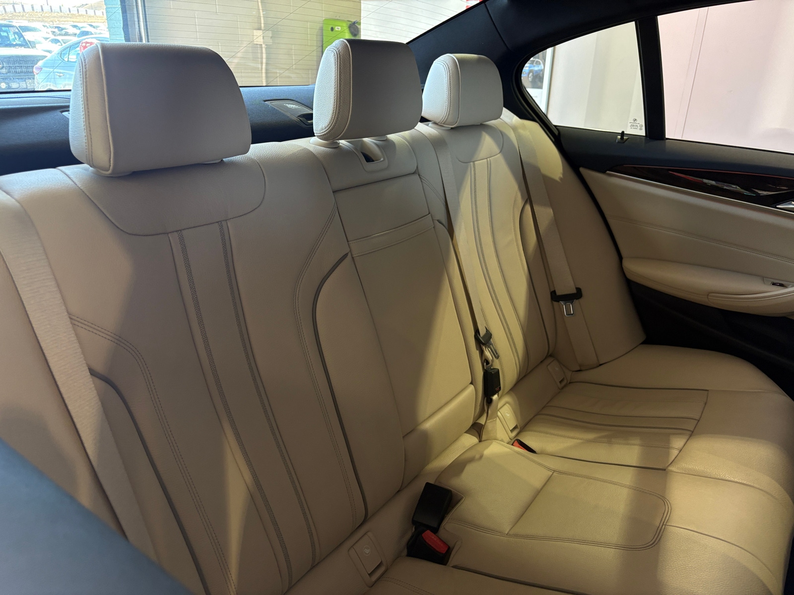 Thumbnail: 2018 BMW 5 Series - 5
