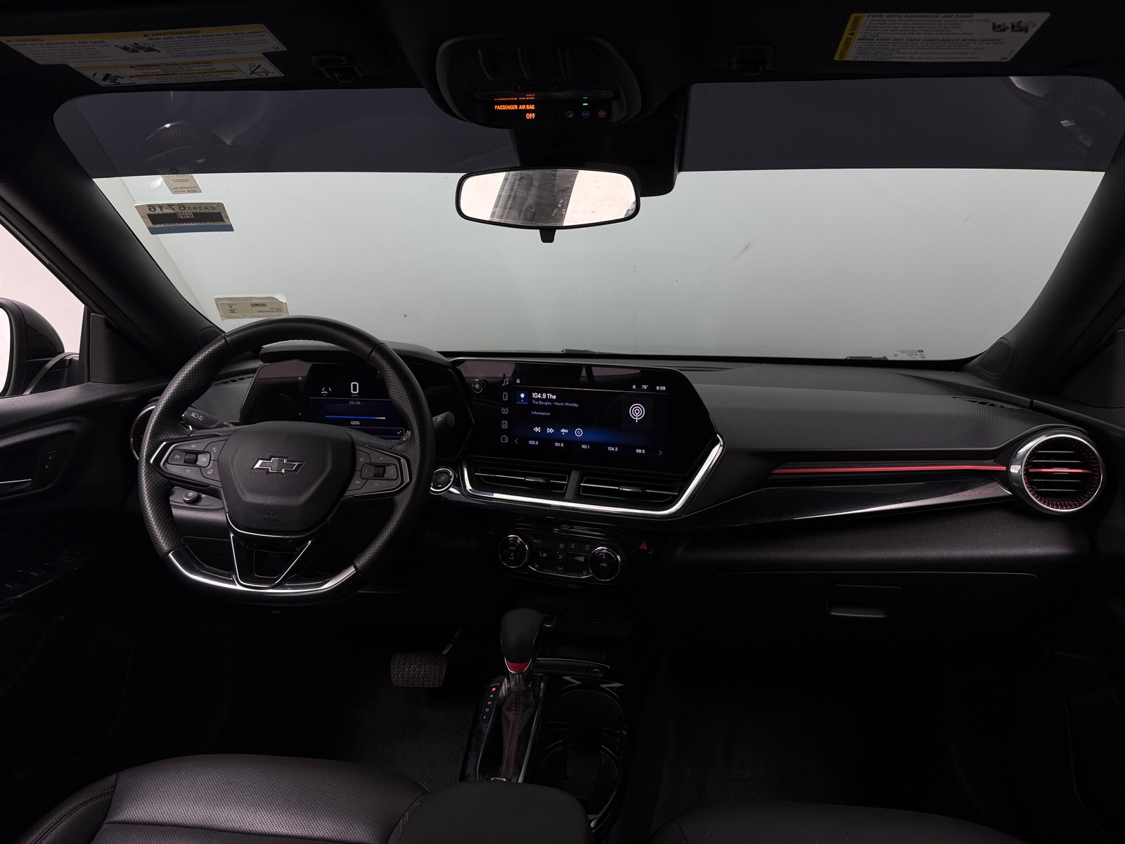 Thumbnail: 2024 Chevrolet Trax - 3