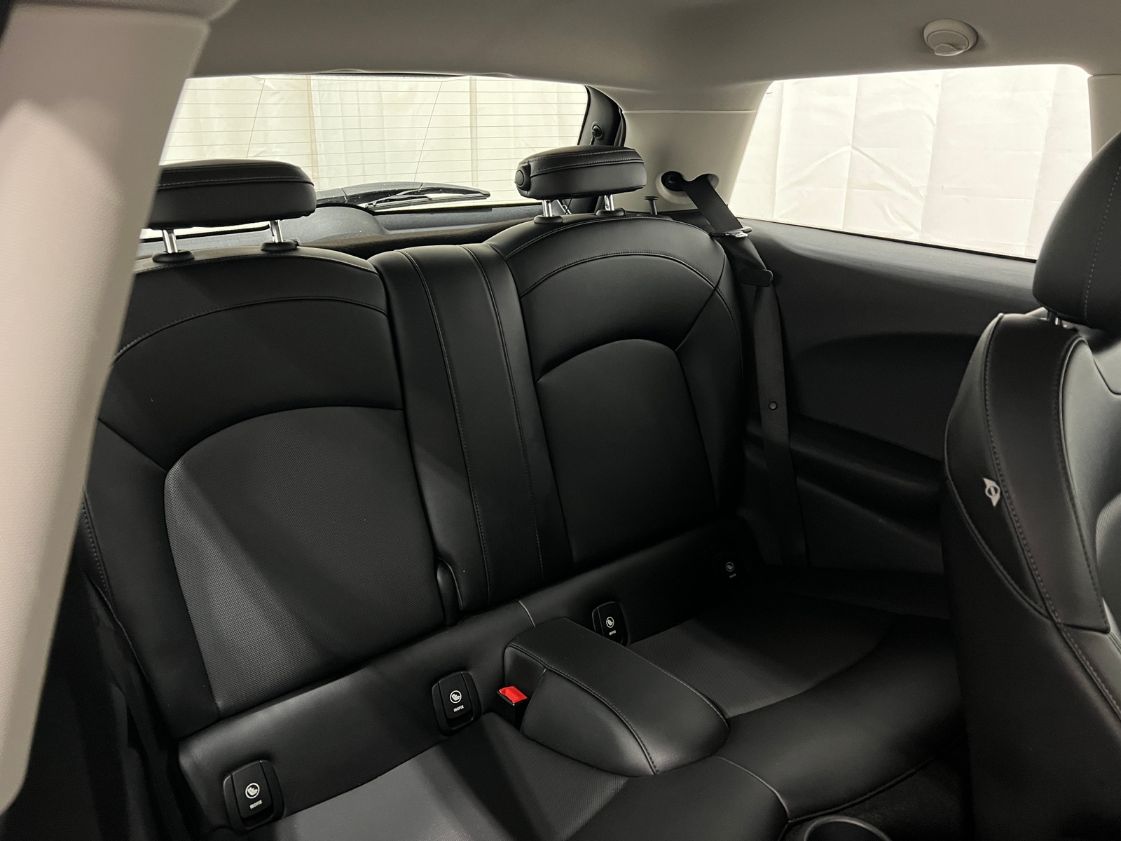 Thumbnail: 2014 MINI Cooper Hardtop - 5