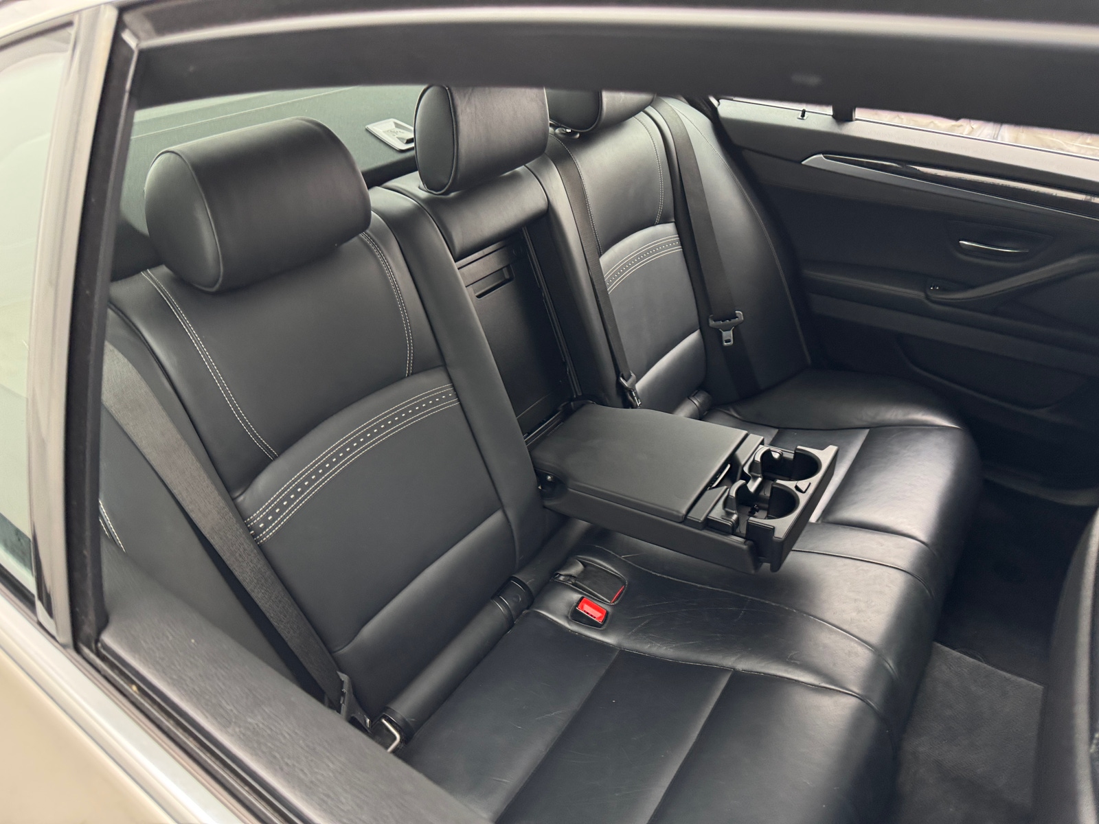 Thumbnail: 2015 BMW 5 Series - 5