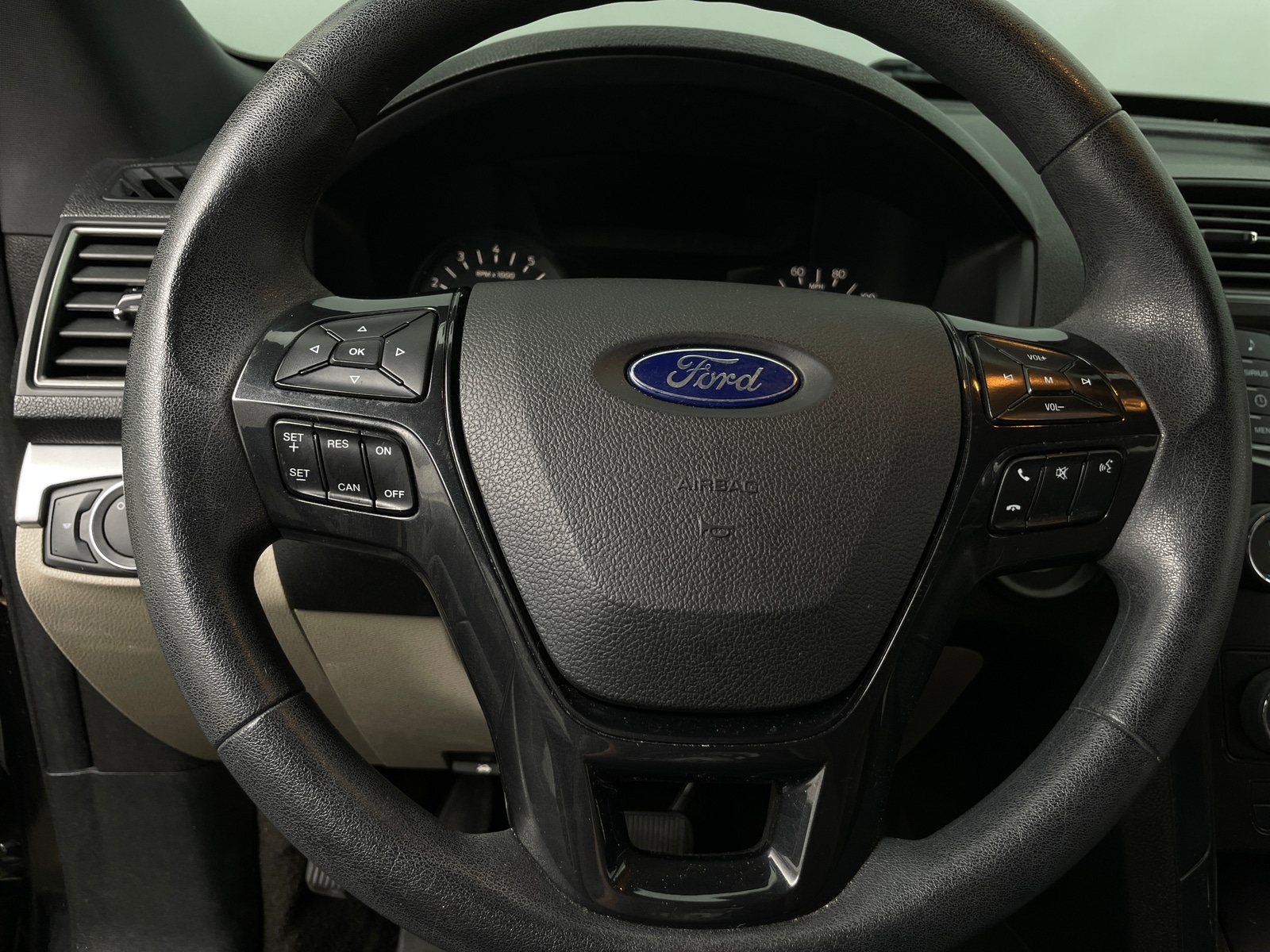 Thumbnail: 2018 Ford Explorer - 5