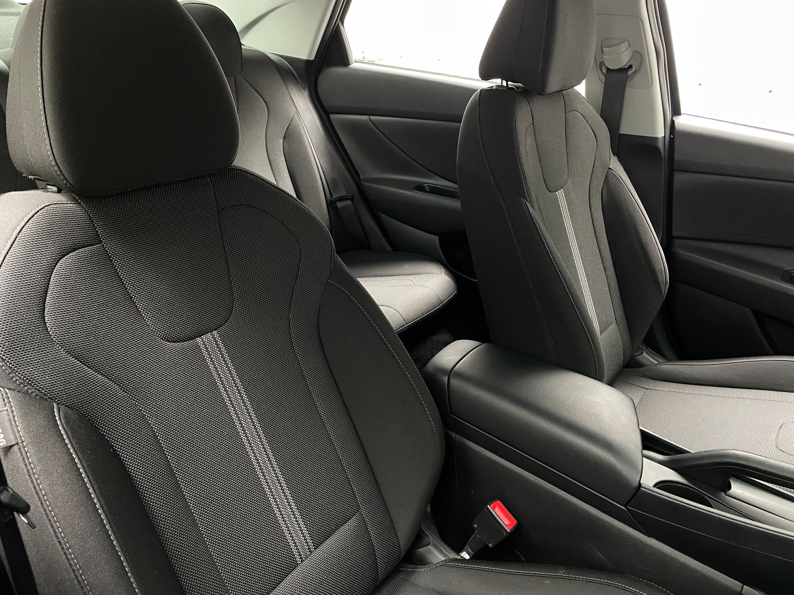 Thumbnail: 2021 Hyundai Elantra - 2