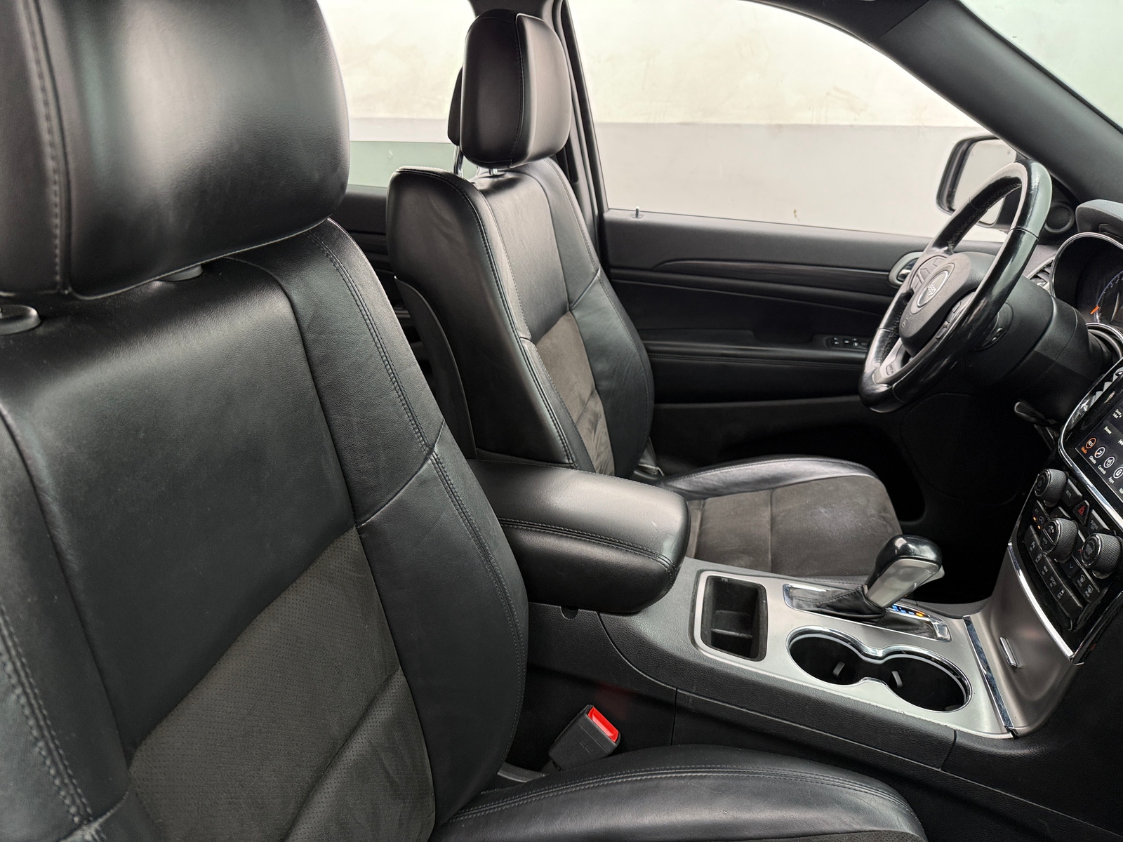 Thumbnail: 2020 Jeep Grand Cherokee - 2