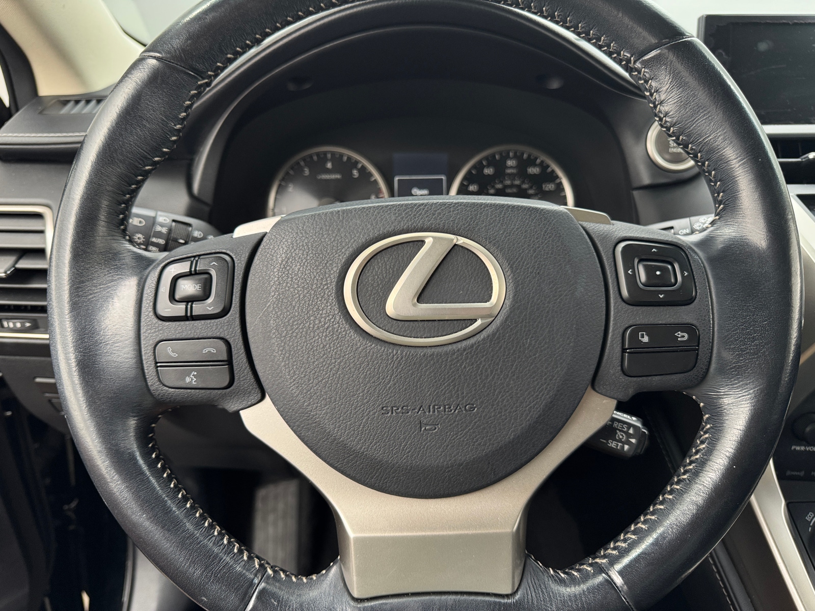 Thumbnail: 2015 Lexus NX - 4