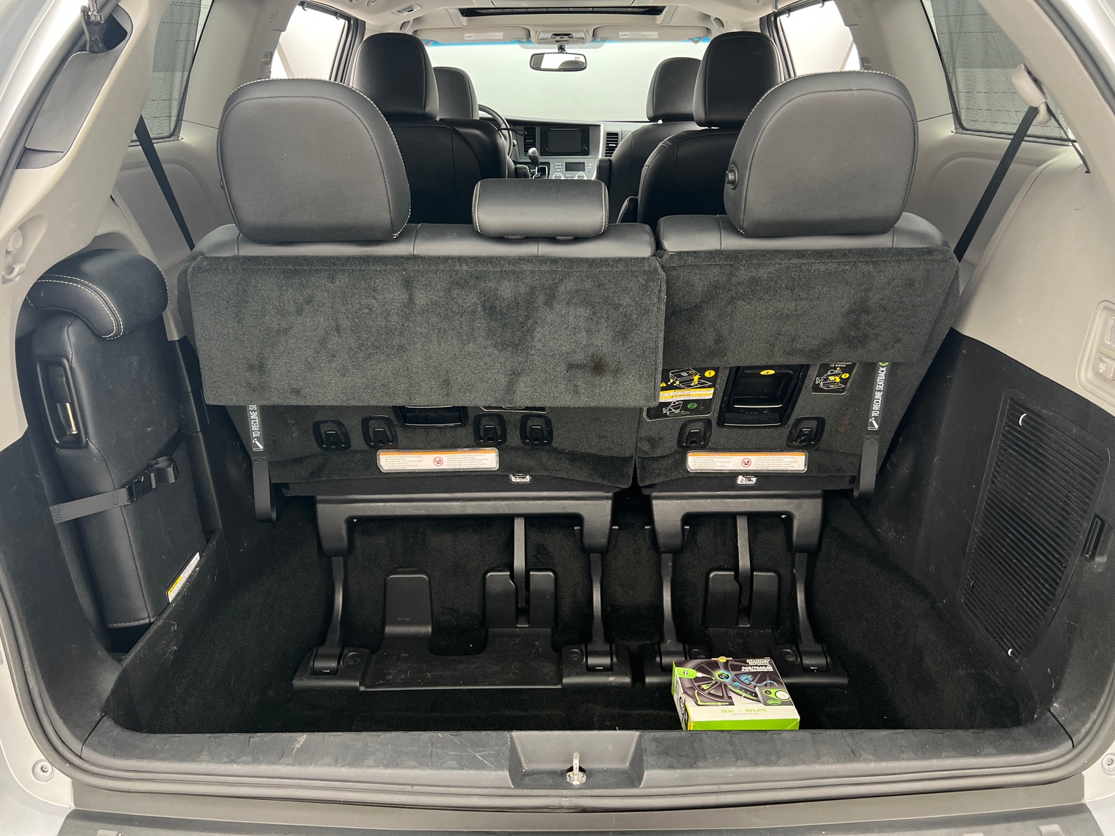 Thumbnail: 2017 Toyota Sienna - 7