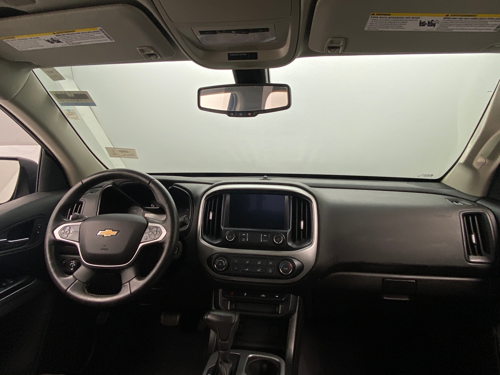 Thumbnail: 2019 Chevrolet Colorado - 3